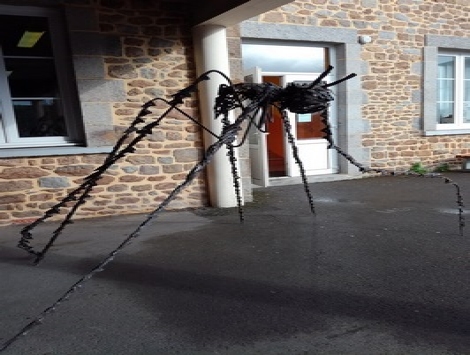 Projet de sculpture d’un moustique géant 4E