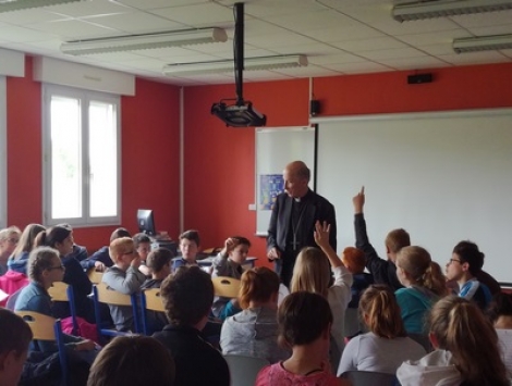 Accueil de Monseigneur d’Ornellas sur le Collège
